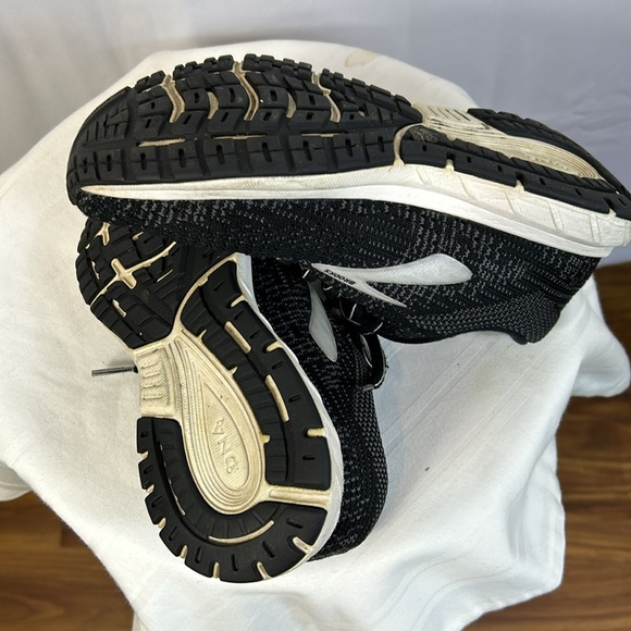 Brooks 7 Black Revel Size 7 Men’s Medium Gently Worn Cushion Lace athletic - Picture 7 of 9